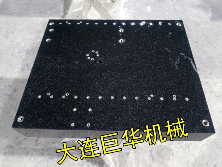 大理石底板上面的螺絲扭力多大的?