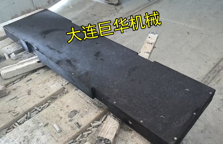 東莞客戶定做的自動化設備上的大理石底板已發貨